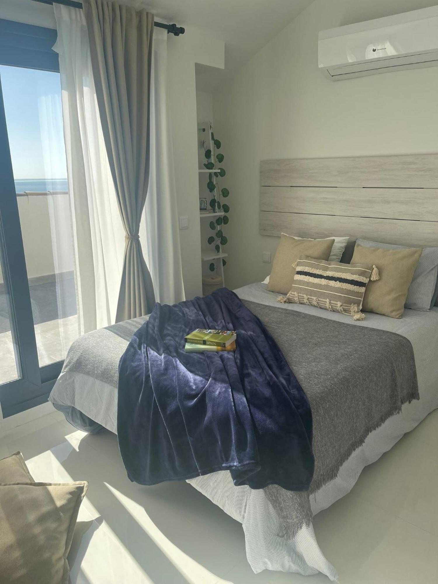 Ferienwohnung Precioso Atico, Nuevo, A 50M De La Playa, Manilva Exterior foto