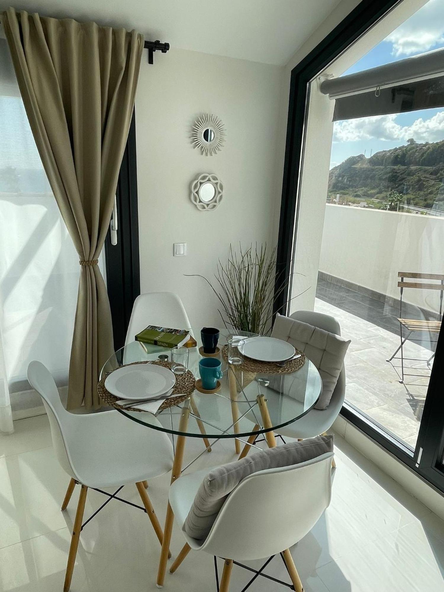 Ferienwohnung Precioso Atico, Nuevo, A 50M De La Playa, Manilva Exterior foto