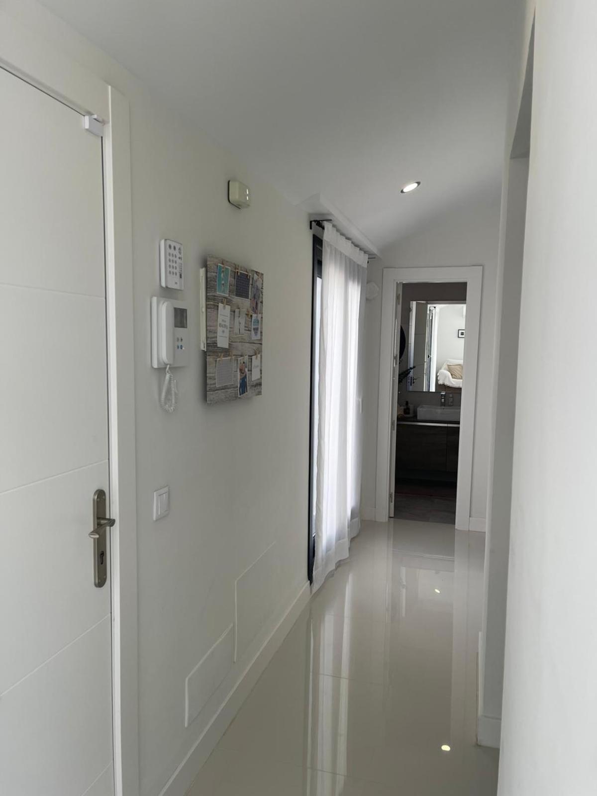 Ferienwohnung Precioso Atico, Nuevo, A 50M De La Playa, Manilva Exterior foto
